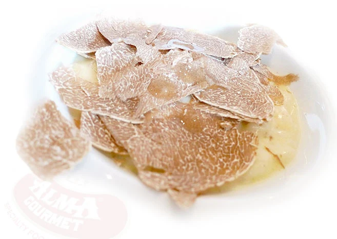 Fresh Italian White Truffles (Tuber Magnatum Pico) - Image 3
